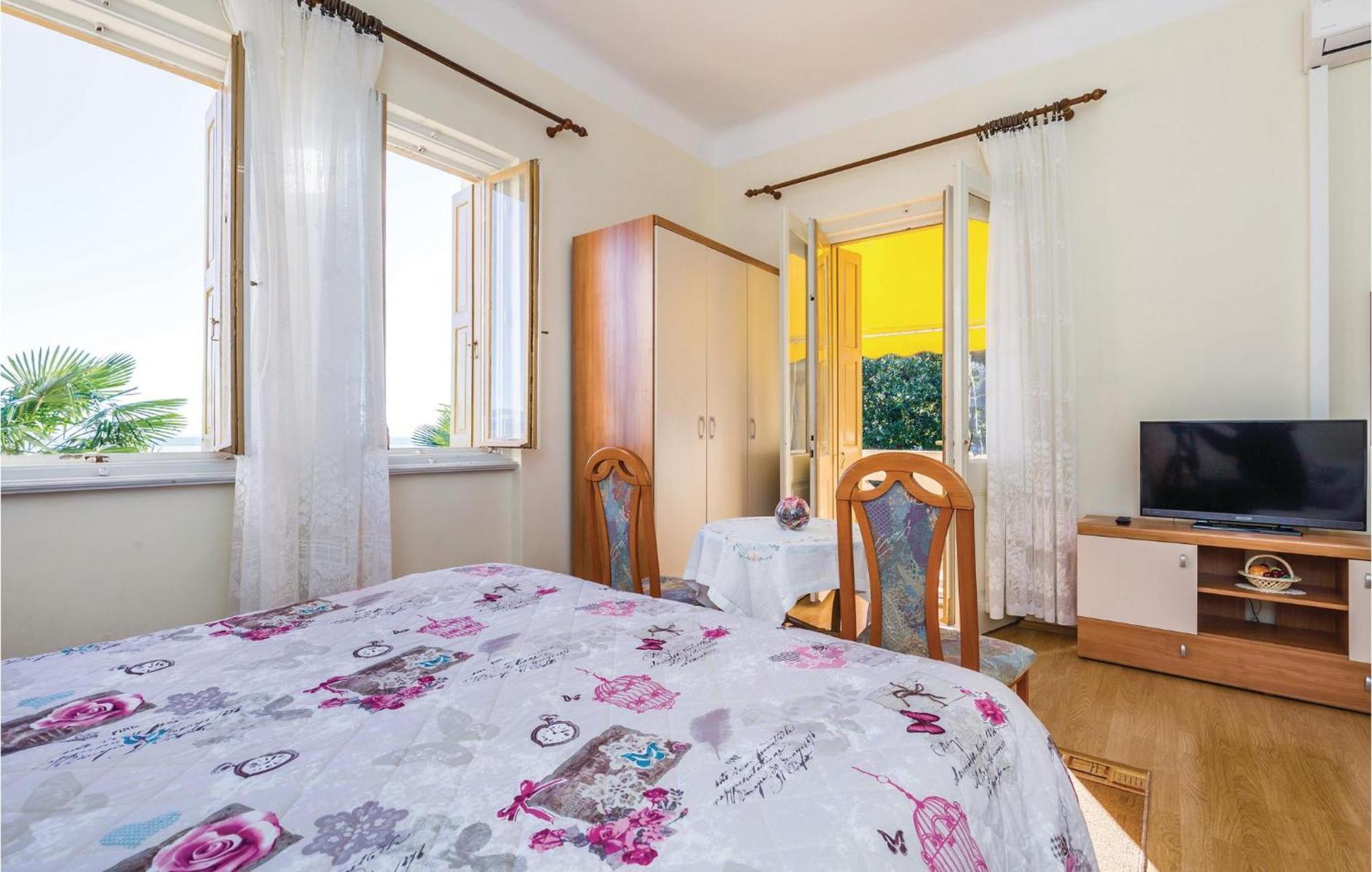 Stunning Apartment In Lovran With Kitchen 외부 사진